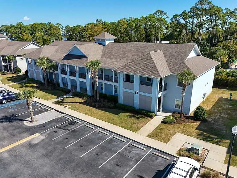 Perdido Isle Apartment Homes — Photo 31