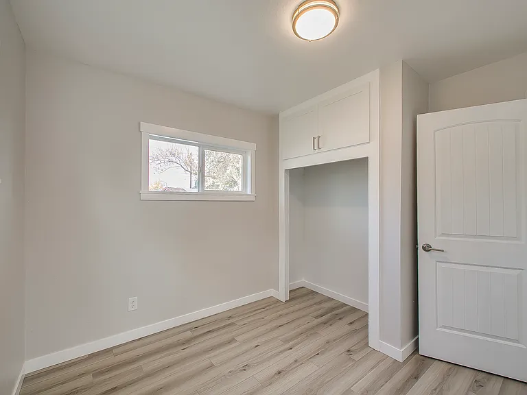 8000 W Dorian St — Photo 16