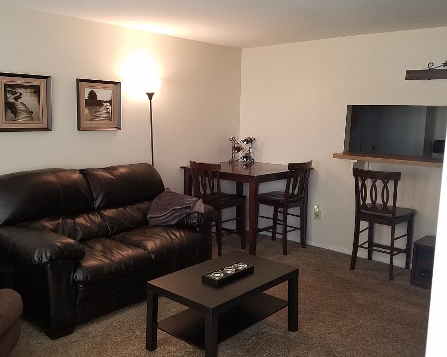 Living /dining area