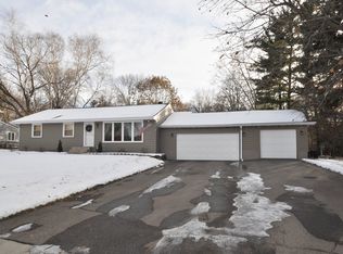 145 Timberland Dr, Burnsville, MN 55337