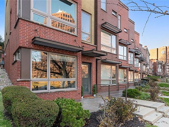 4th image of 4548 Mill St #505