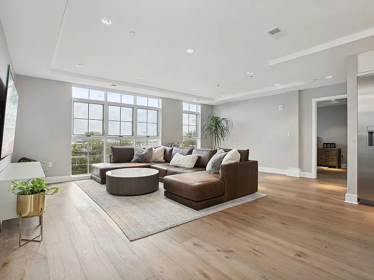 1827 Wiltberger St NW #405 — Photo 12