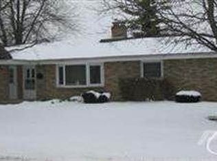808 Schust Rd, Saginaw, MI 48604