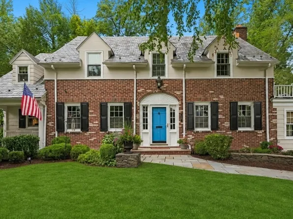 46 Claremont Dr, Maplewood Twp., NJ 07040