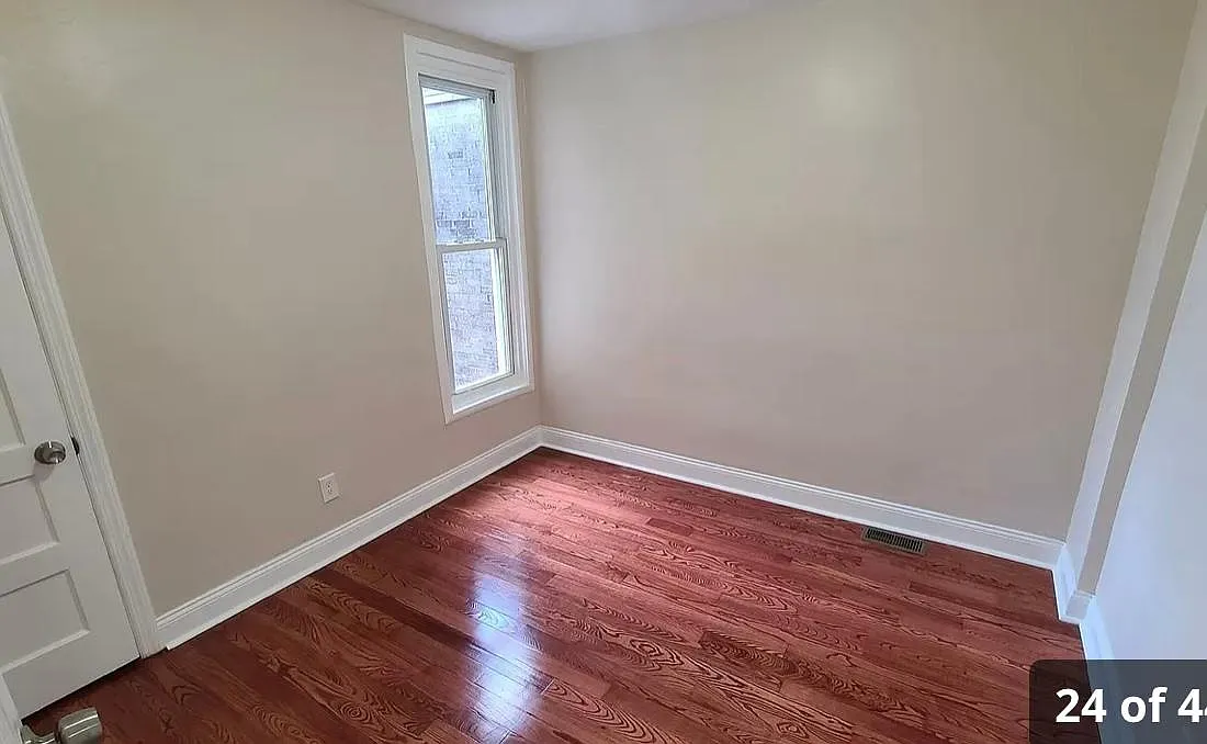3 bed, 1084 sqft, $1,900 — Photo 4