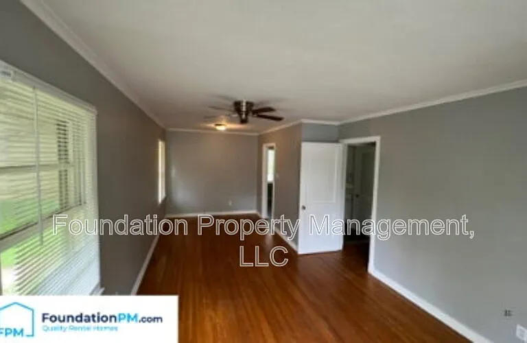 2324 Slocum Ave — Photo 9