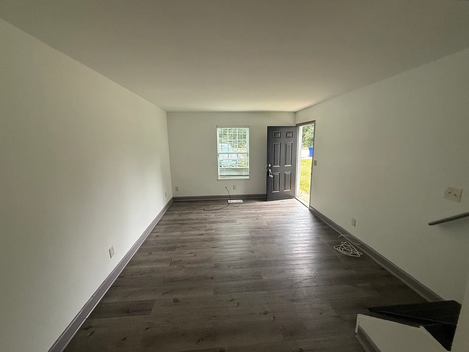 1 bed, 725 sqft, $1,200 — Photo 2