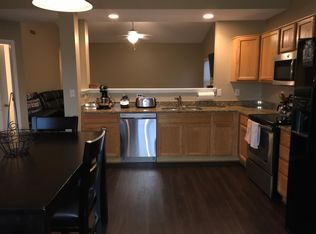 12422 Carriage Stone Dr, Fishers, IN