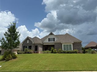 1678 Honeycomb Dr, Opelika, AL 36801
