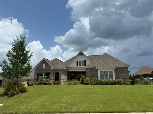 1678 Honeycomb Dr, Opelika, AL 36801