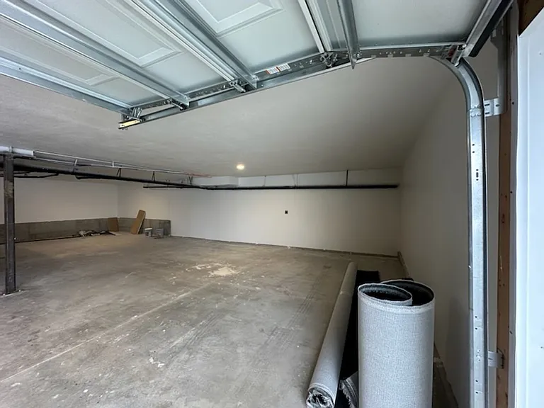 498 E Fort Union Blvd — Photo 13