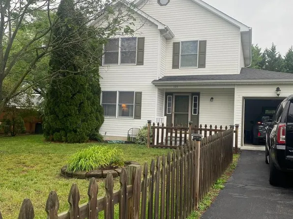 105 Mesquite Ct, Winchester, VA 22602