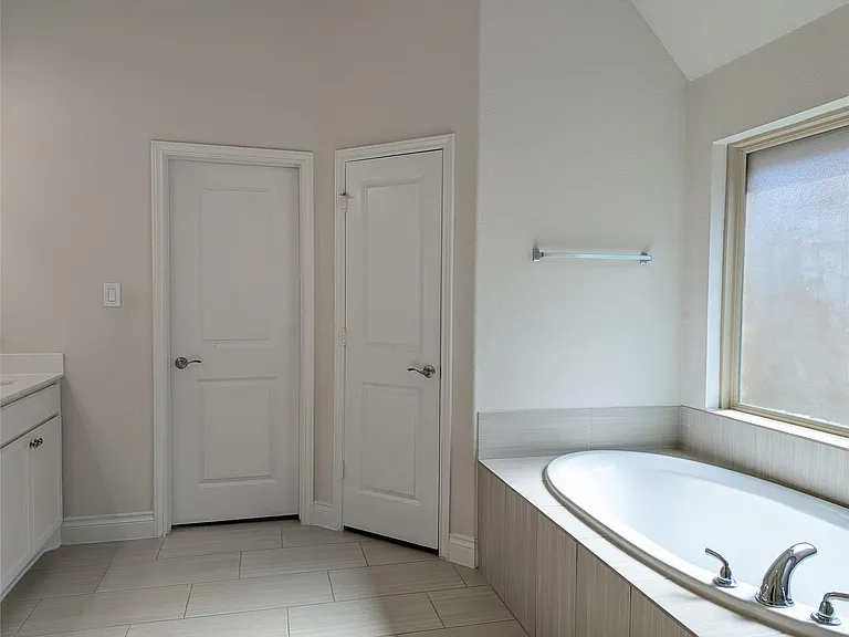 2043 Blackhawk Ridge Ln — Photo 16