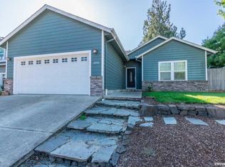 2200 Mickie Dr, Lebanon, OR 97355