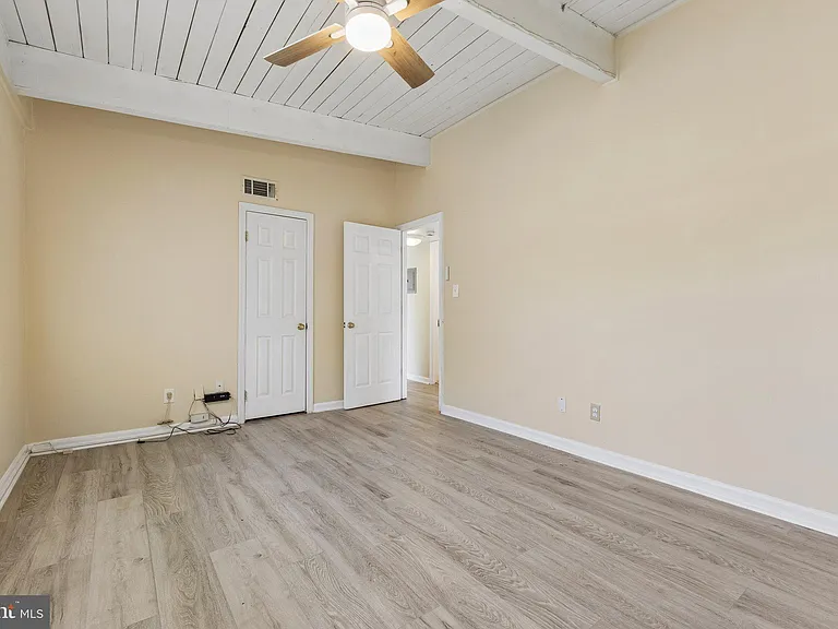 4901 Americana Dr #204 — Photo 21