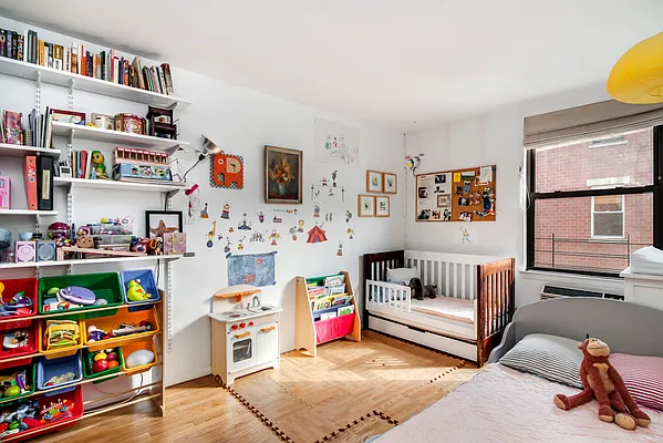 Sold by Compass | media 18