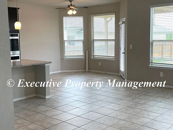 4th image of 3141 Wigeon Way