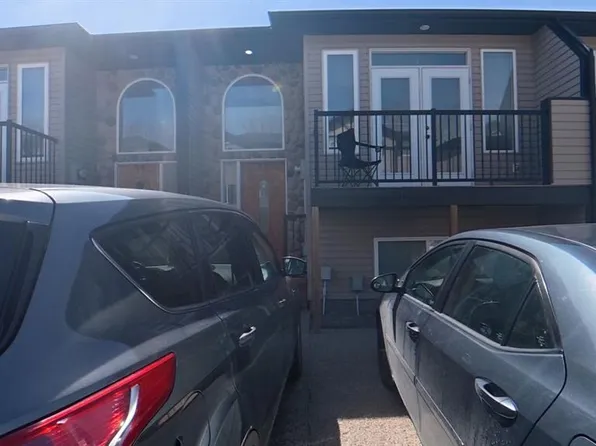762 S Heritage Blvd W #60, Lethbridge, AB T1K 1L5