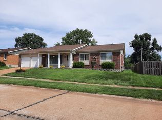 2817 Amberglow Dr, Saint Louis, MO