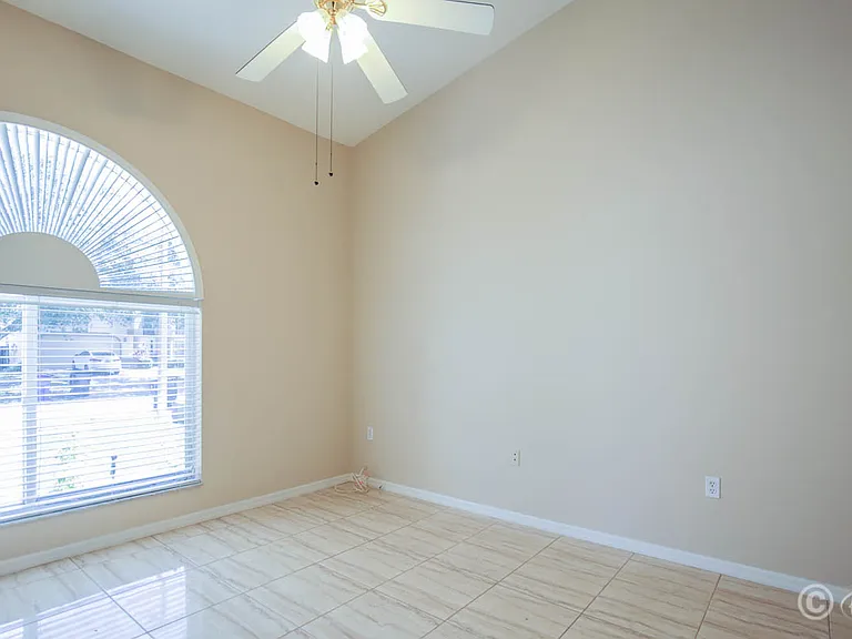 9214 Sunnyoak Dr — Photo 23