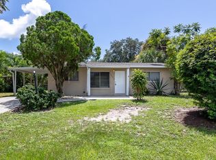 3844 Wolverine St, Sarasota, FL 34232
