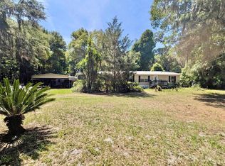 364 County Road 309, Satsuma, FL 32189
