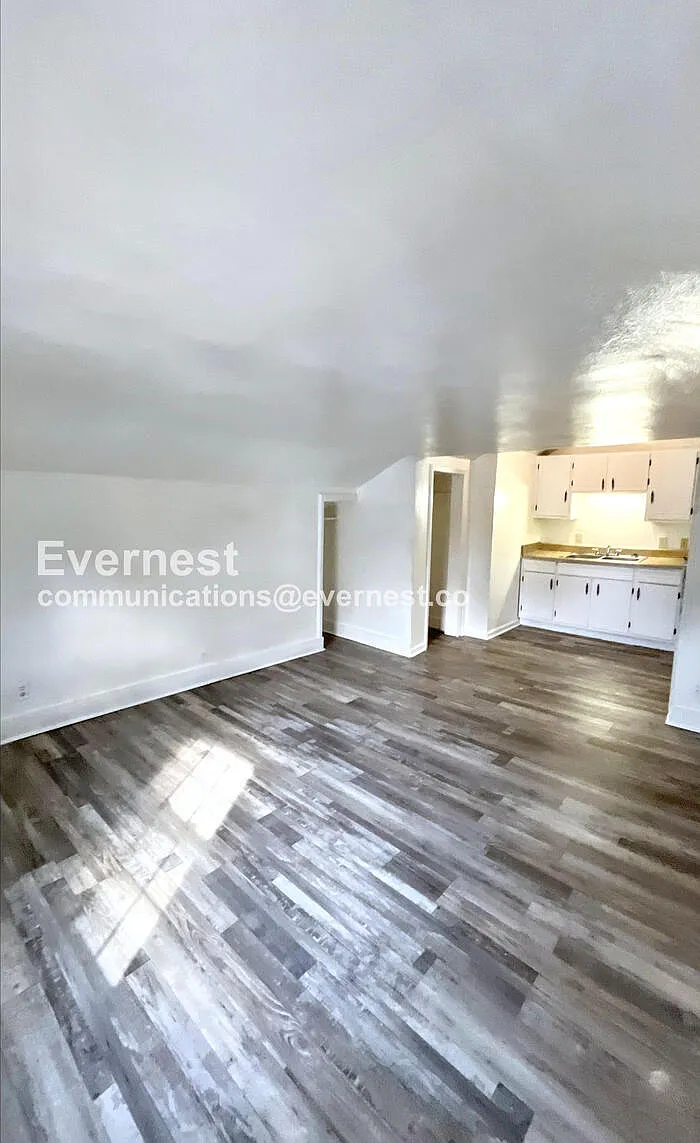 Building Photo - 413 N Moore Rd #5