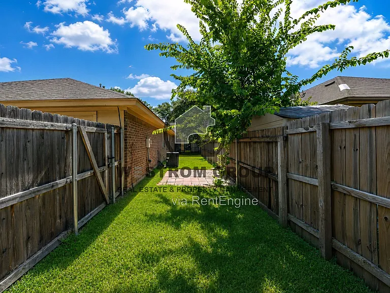 316 Crowe Dr — Photo 28