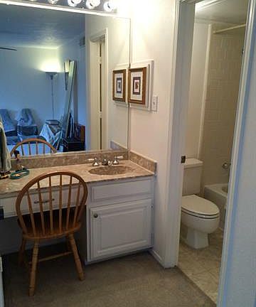 4th image of 3215 Cole Ave #106