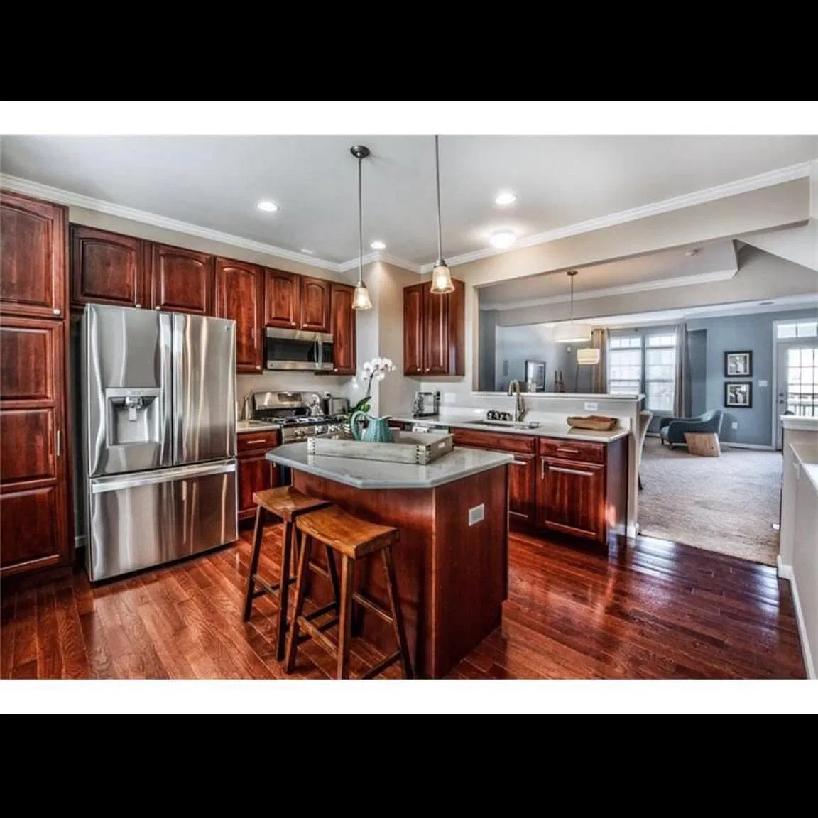 310 Fairgate Dr — Photo 2