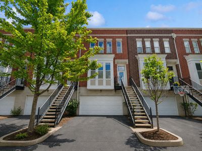 3951 N Washtenaw Ave, Chicago, IL, 60618