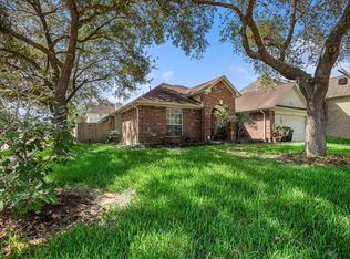 4303 Alysheba Ln, Friendswood, TX 77546