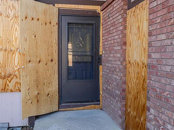 3rd image of 1345 Dogwood Ln