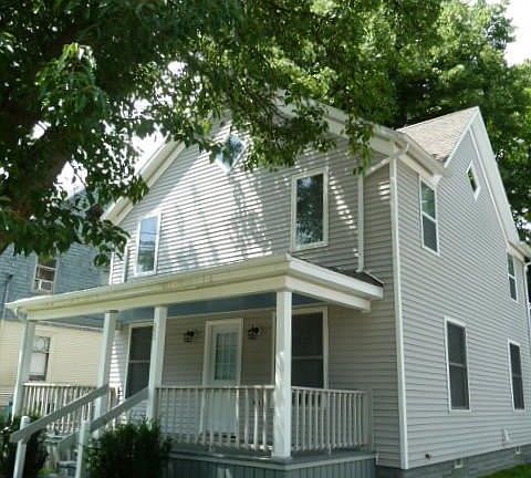 2nd image of 232 Woodlawn Ave