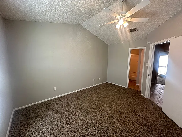 9447 Olde Towne Row — Photo 14