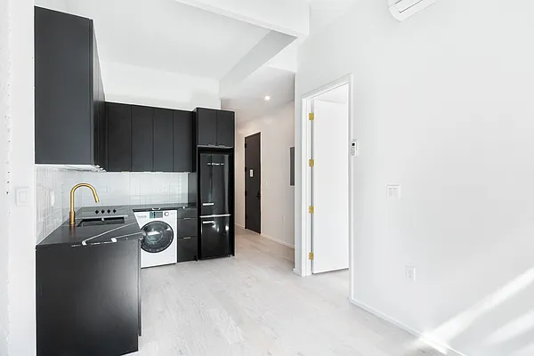 Rented by The Agency | media 2