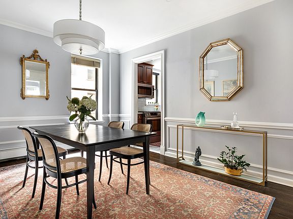 2nd image of 295 Saint Johns Pl APT 2E