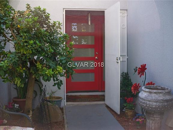 3rd image of 5801 Carl Ave