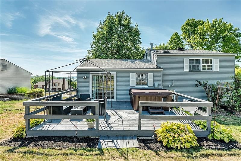 2989 Amy Dr, South Park, PA 15129 Zillow