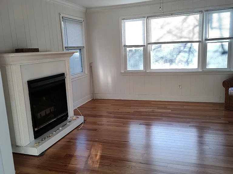 231 2nd Ave — Photo 7