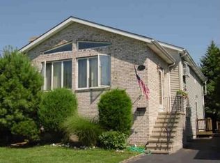 84 Alto St, Cranston, RI 02920