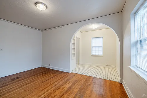 1403 E St Photo 1