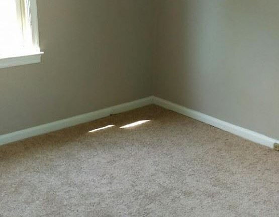 3rd image of 1440 N Denny St