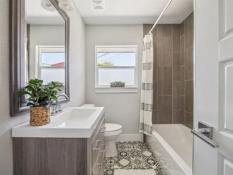 3703 Tower View Ct — Photo 30