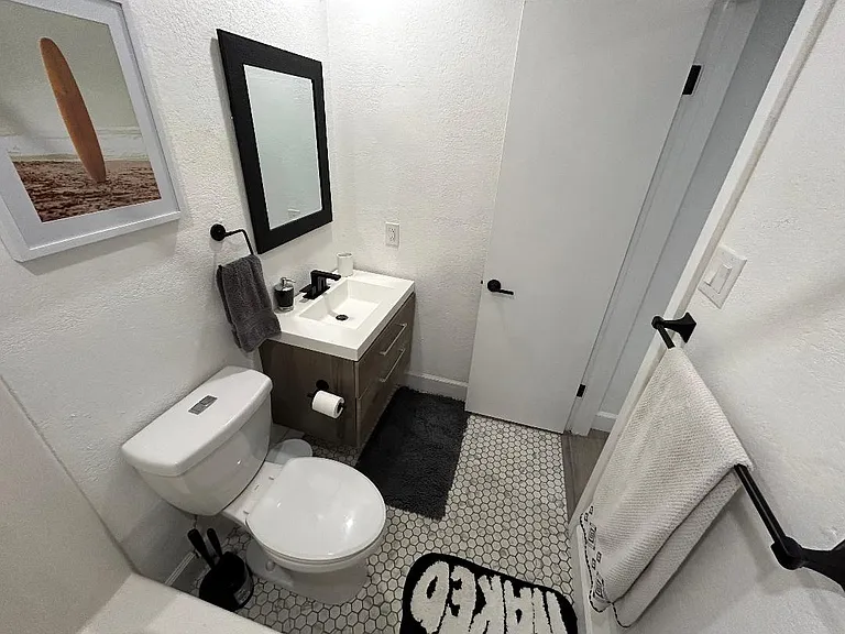 1325 Bagby Ave #A — Photo 7
