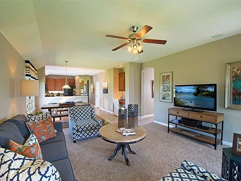 508 Fossil Creek Dr — Photo 4