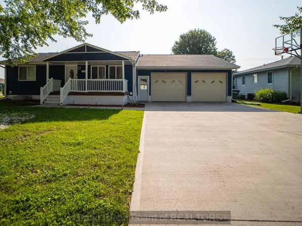 2304 N Sheridan Ave, Grand Island, NE 68803