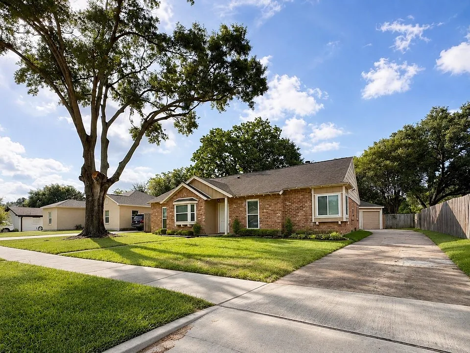 13603 Woodchester Dr