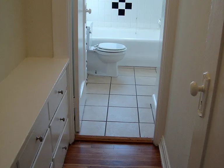 Chateau El Cerrito Apartments — Photo 26