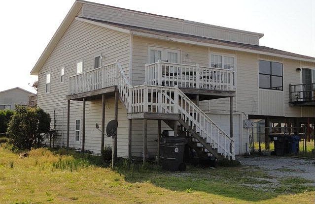 1st image of 205 Coastal Dr